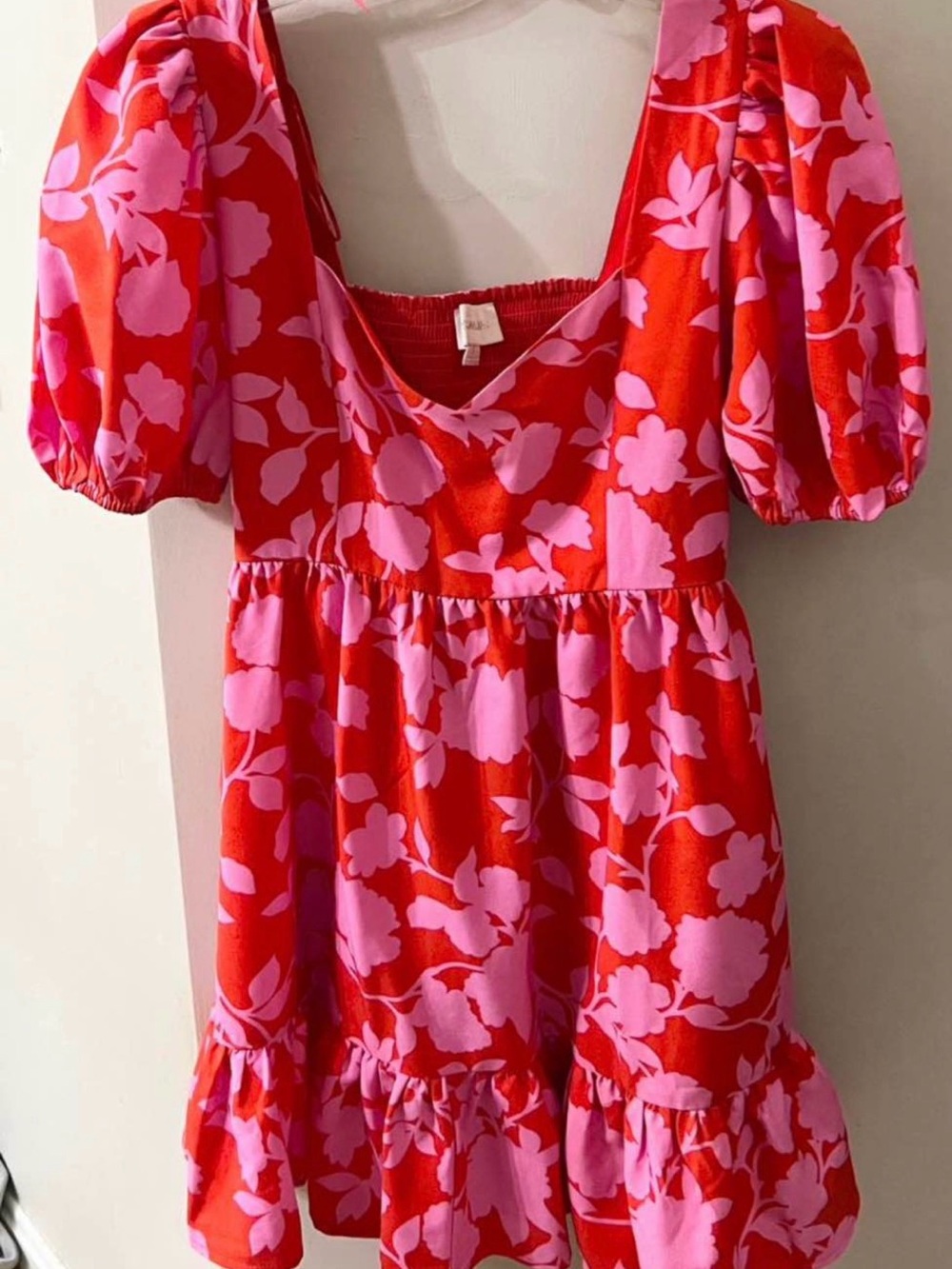Women’s Red and Pink Floral Puff-Sleeve Dress